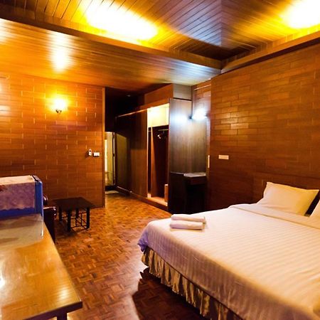 Eight Plus Hotel Bangkok Luaran gambar